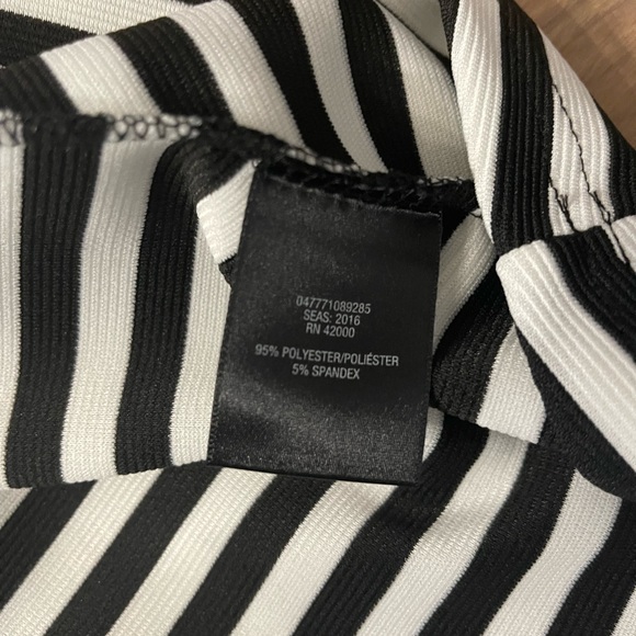 EUC Sz M Attention Blk & White Dress - Picture 5 of 8